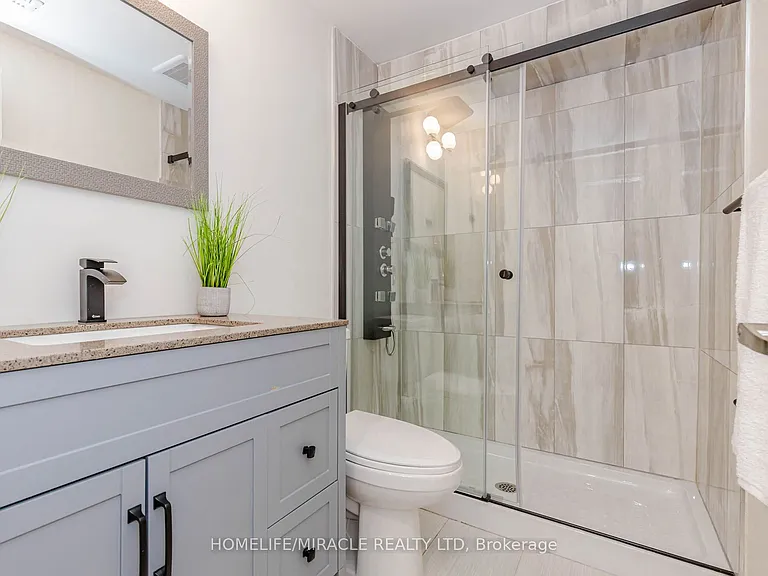 563 Taplow Cres — Photo 40