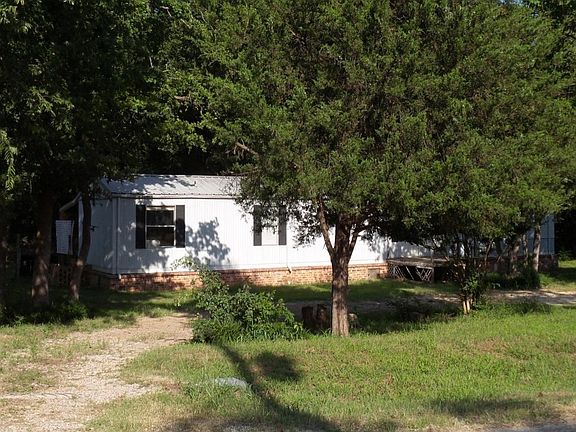 3rd image of 305 Forestwood Dr