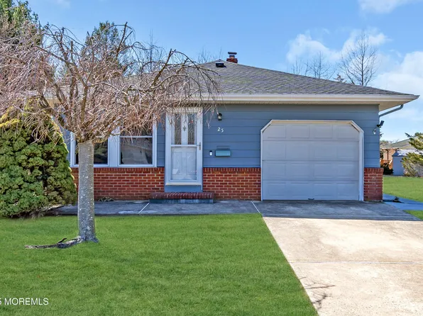 25 Bolans Court, Toms River, NJ 08757