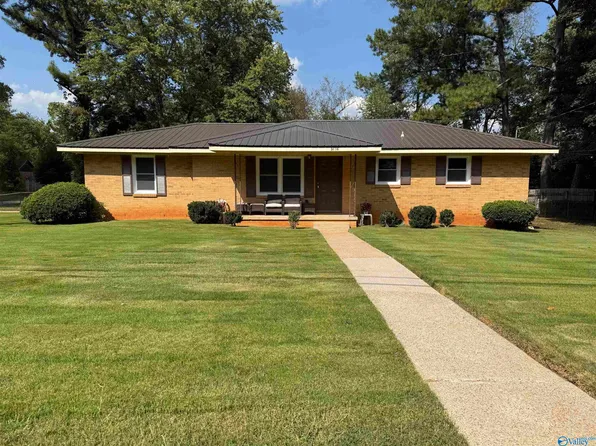 3116 Greenhill Dr NW, Huntsville, AL 35810