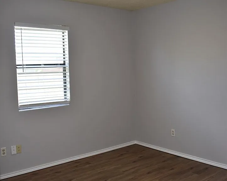 2900 Cinco Dr — Photo 9