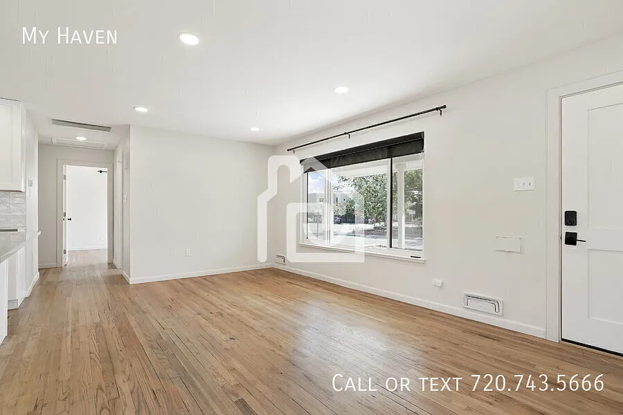 Fully renovated home with solar in Central Park — Photo 3