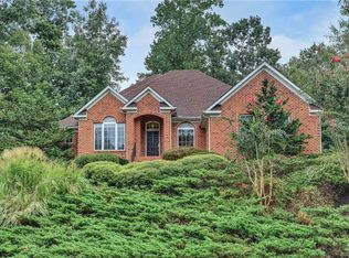 12907 Rockridge Rd, Chester, VA 23831