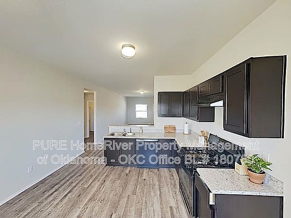 2nd image of 308 Karlee Ln