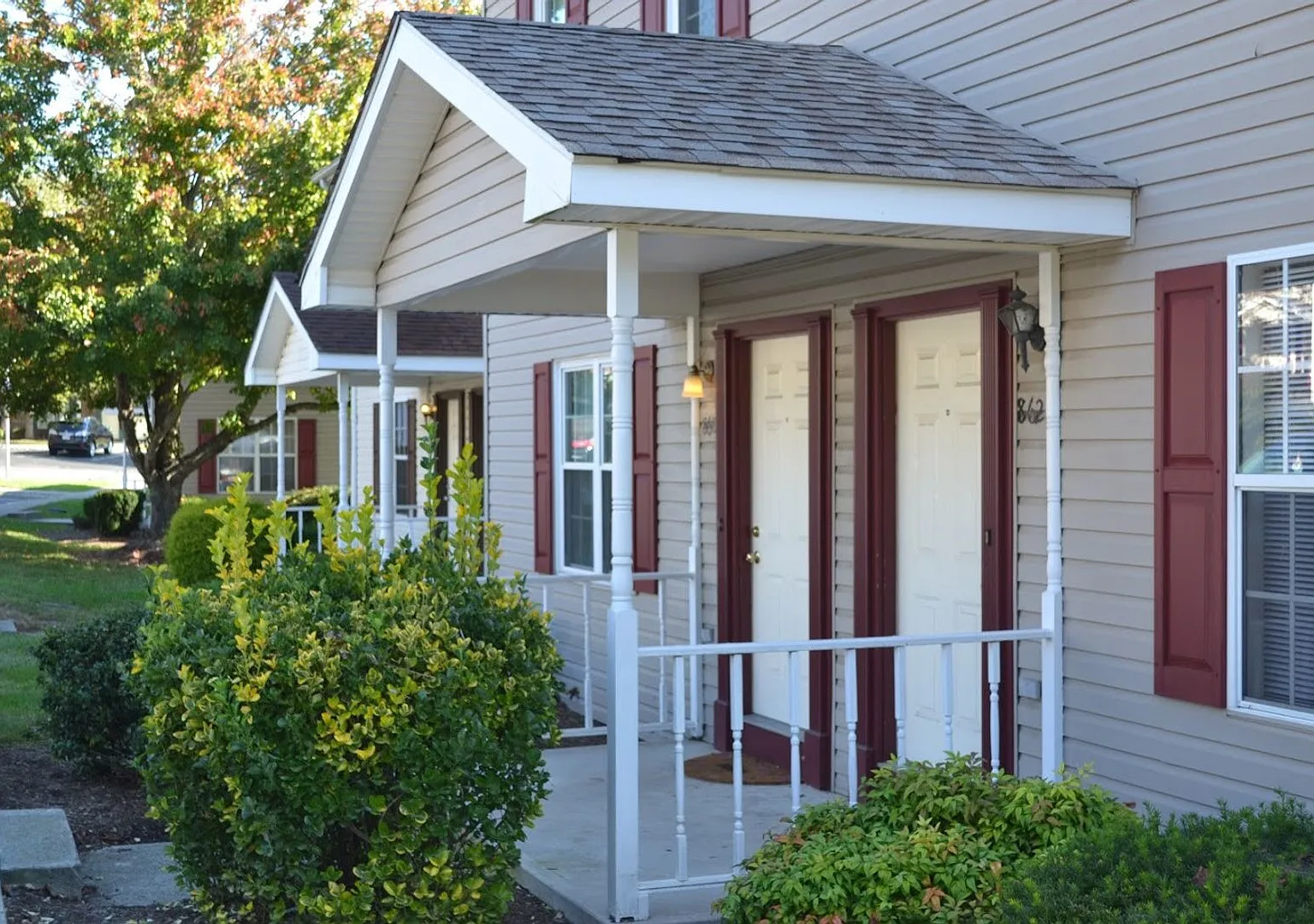 Rutherford Townhomes 4 Bedroom 3 Bathroom — Photo 3