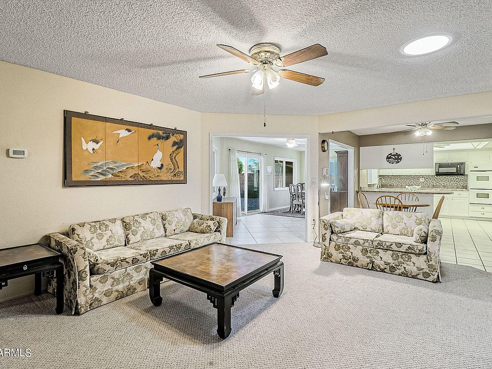 1st image of 10509 W Kingswood Cir