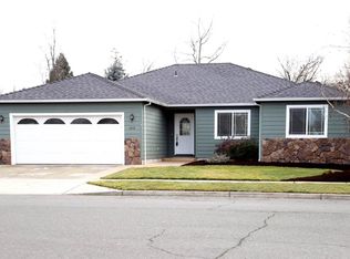 3272 Ford Dr, Medford, OR 97504