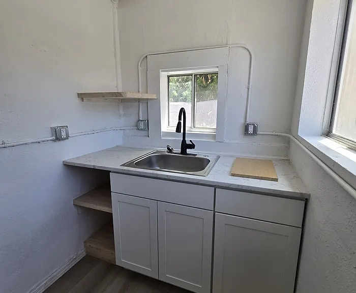 110 Mesa St SE #110 — Photo 5