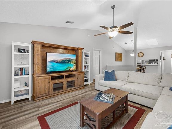3rd image of 5051 Grande Dr APT F2