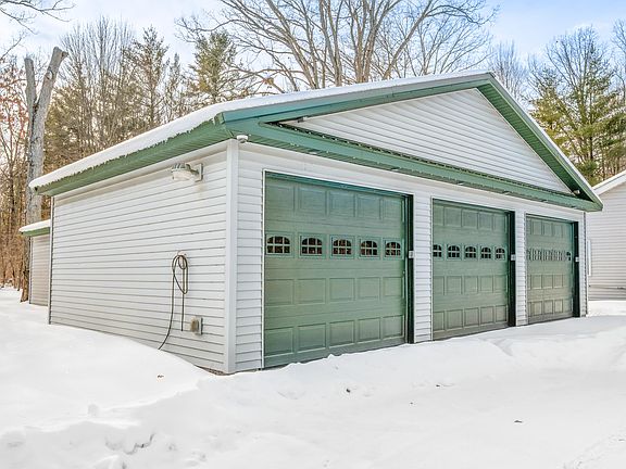 4th image of 19077 Twelve Mile Rd