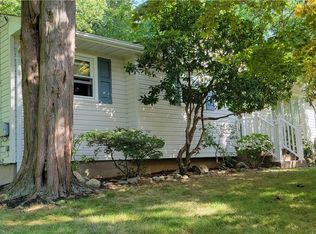 6 N Birch Dr, Nanuet, NY 10954