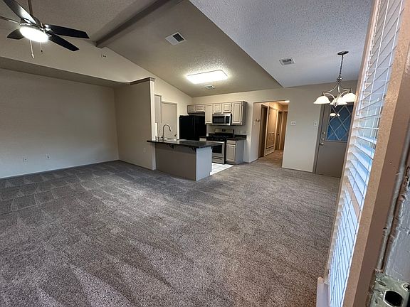 3rd image of 2723 La Jolla Ct
