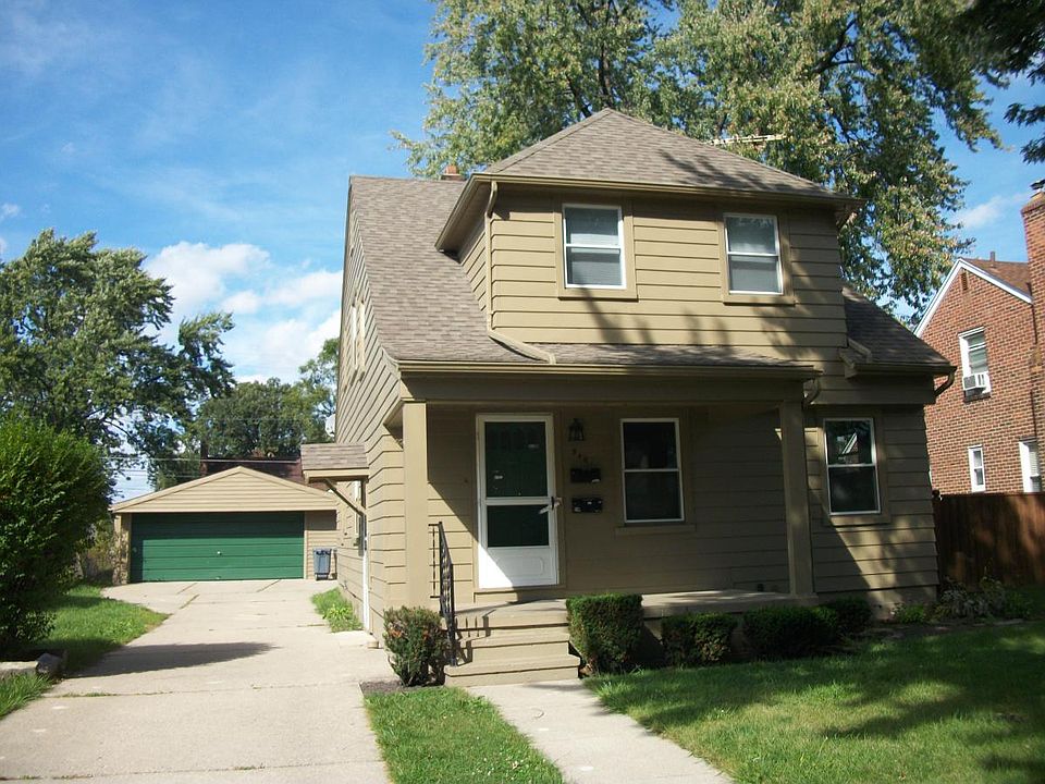 1st image of 946 Moran Ave