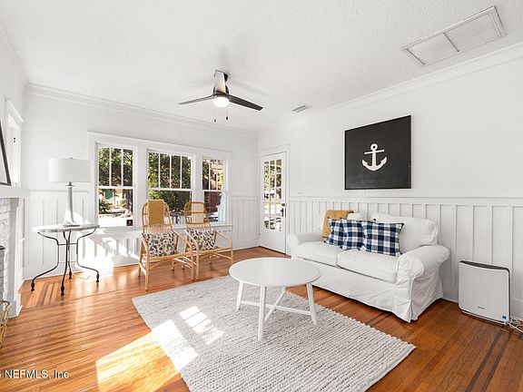 5th image of 3578 HERSCHEL Street