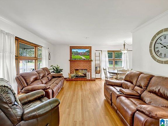 3rd image of 203 S Anniston Ave