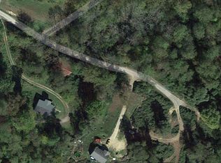 154 Hackler Ln, Jellico, TN 37762