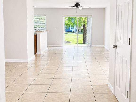 4th image of 12660 Somerset Oaks St #12660