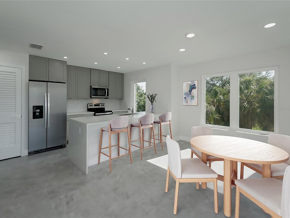 1st image of 310 Hibiscus St #B