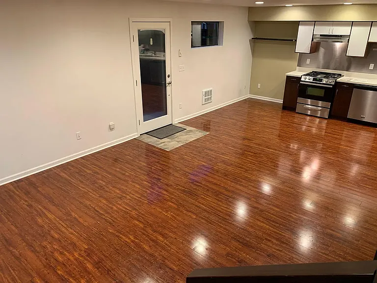 4009 California Ave SW #1 — Photo 3
