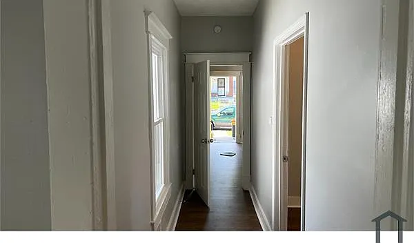 3 bed, 1000 sqft, $1,350 — Photo 3