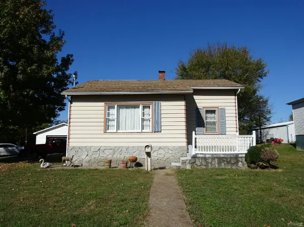 1212 W Barnett St, Harrisburg, IL 62946
