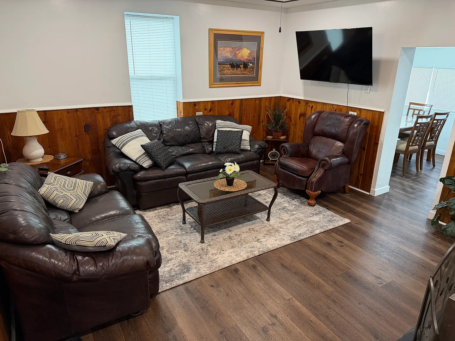 4 bed, 1362 sqft, $2,300 — Photo 3