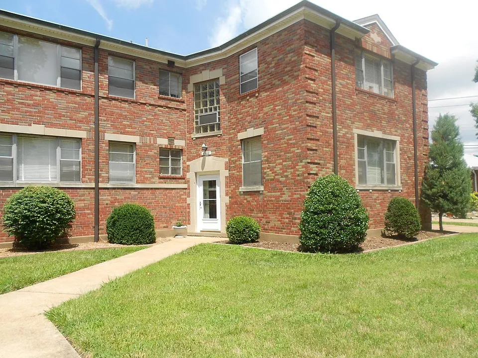 6925 Clifton Ave #2S