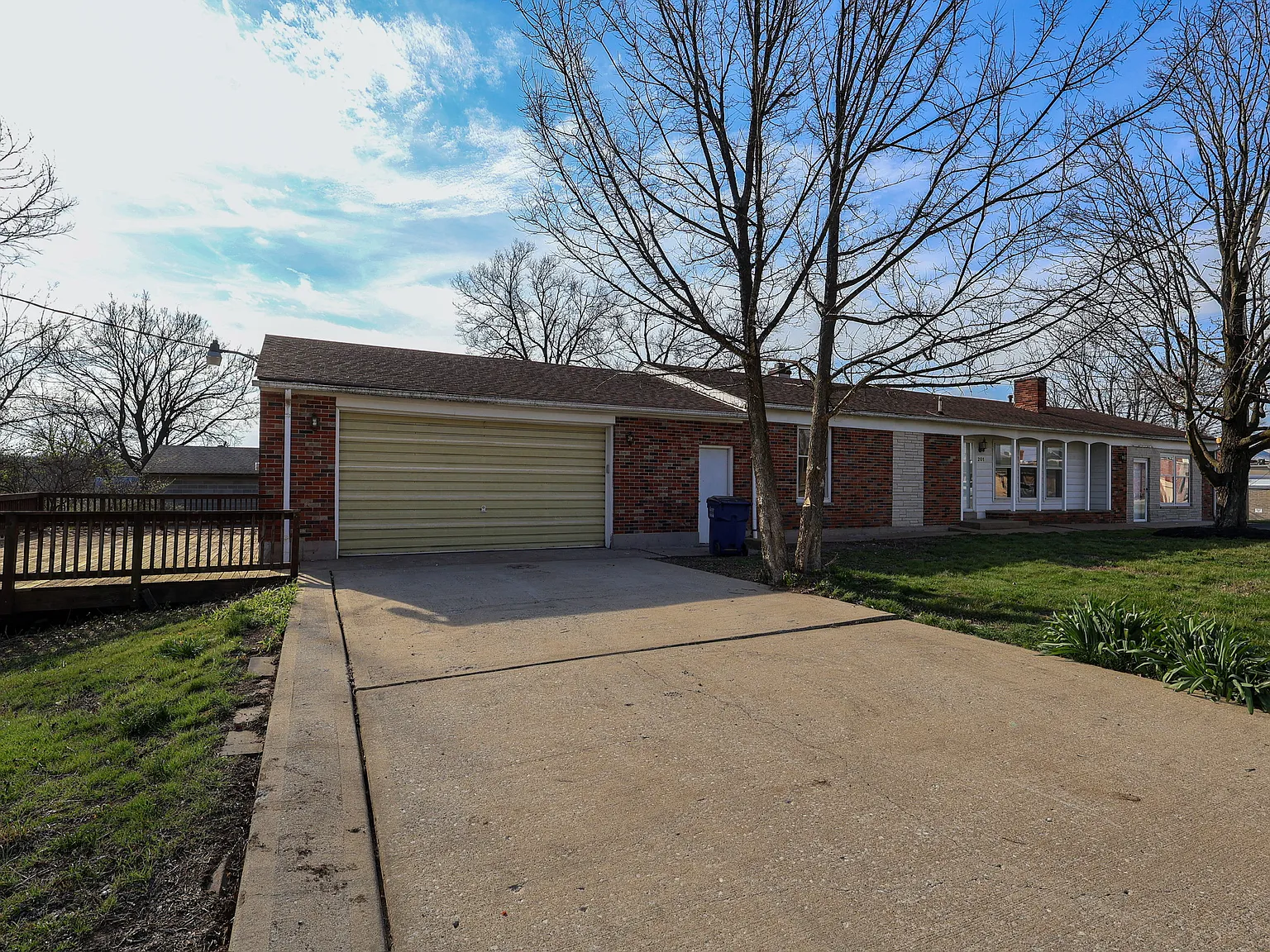 3 bed, 2024 sqft, $1,900 — Photo 3