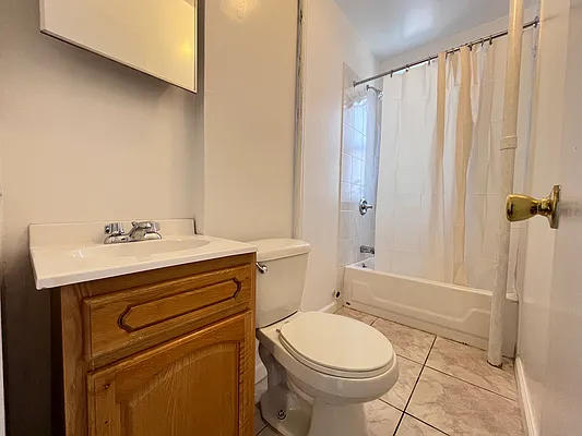 Rented by Modern Spaces | media 6