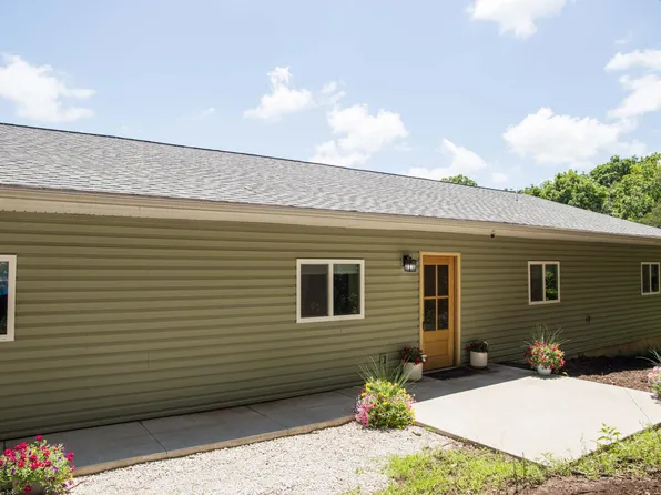 4766 S 172nd Road, Bolivar, MO 65613