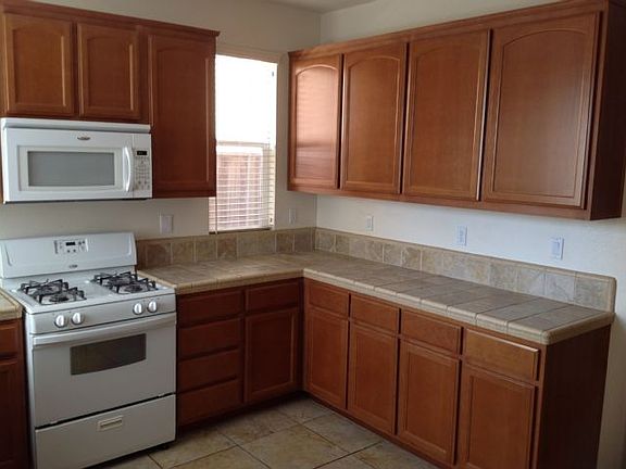 4th image of 2505 Cottage Pointe Dr