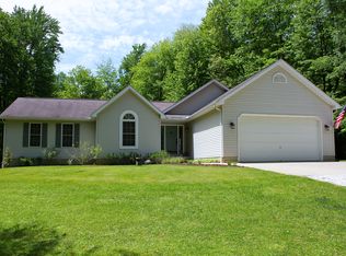 12901 Udall Rd, Garrettsville, OH 44231