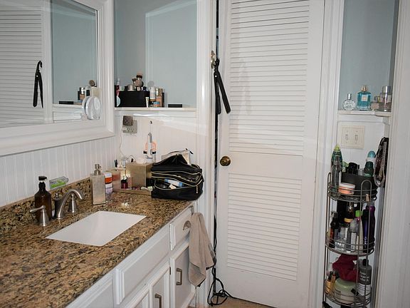 5th image of 11550 Edgemere Dr