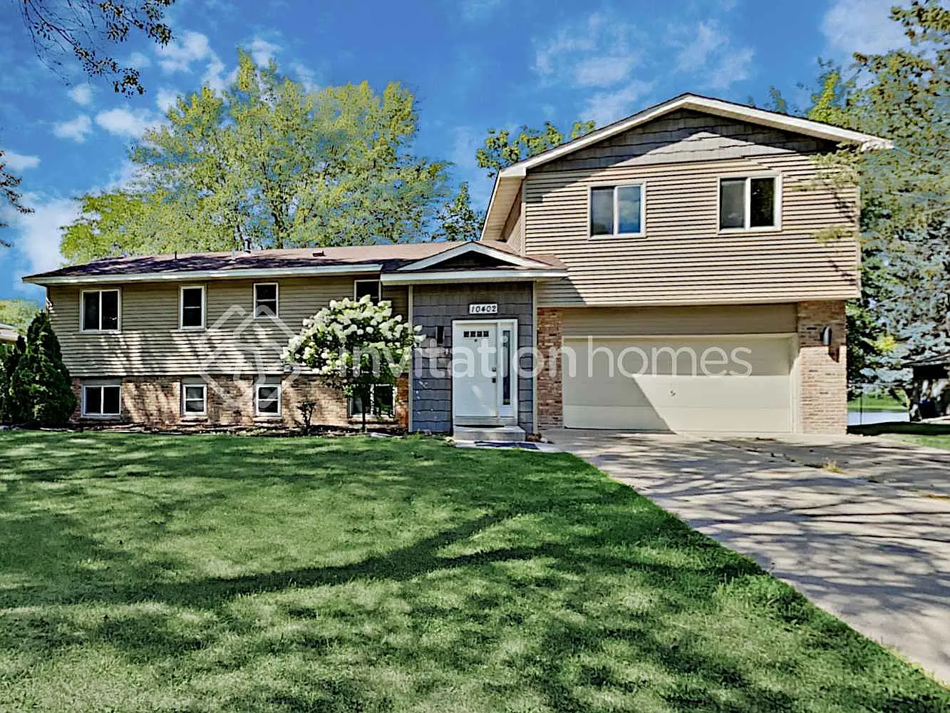 10402 102nd Pl N Maple Grove, MN 55369 — Photo 1