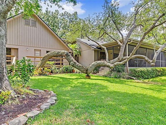 3rd image of 200 Buttonwood Dr