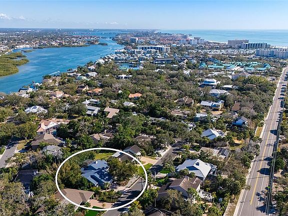 4th image of 5324 Siesta Ct