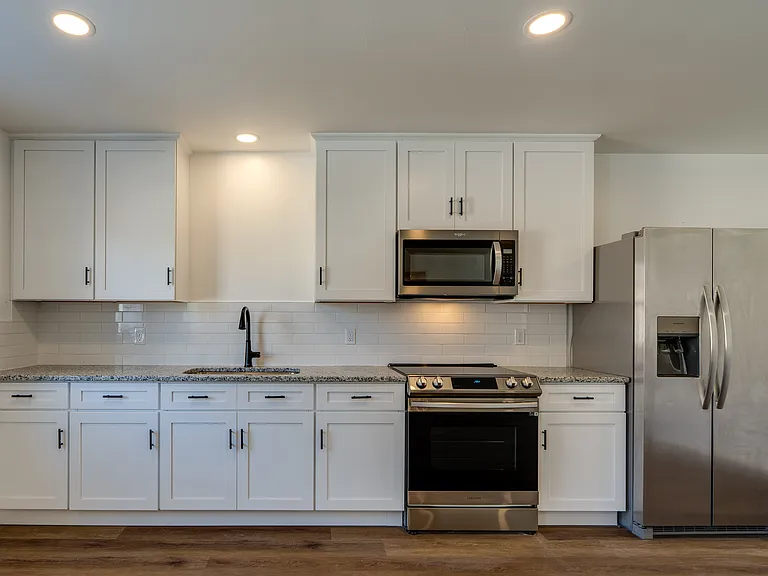 214 Mifflin St #2 — Photo 3