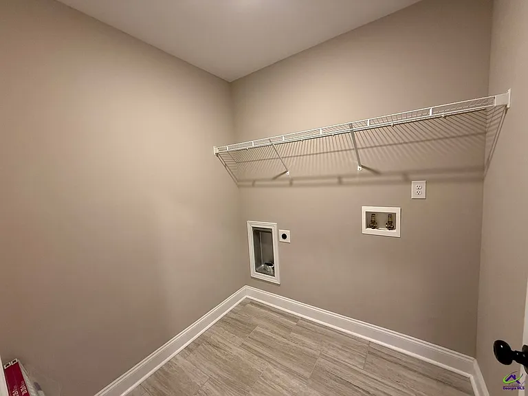 313 Creek Ridge Dr — Photo 10
