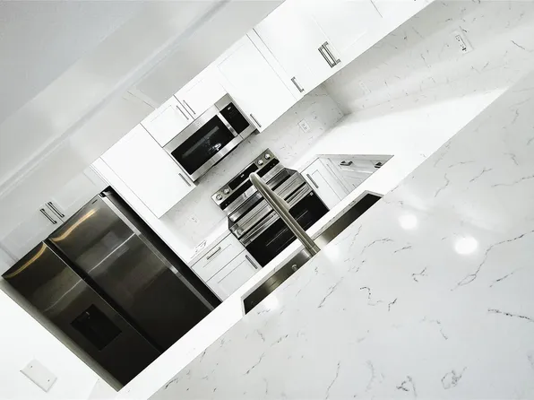 13800 SW 14th Street #211c, Pembroke Pines, FL 33027