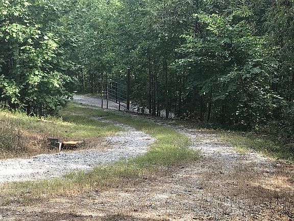 3rd image of 0 Mountain Dr #C-3