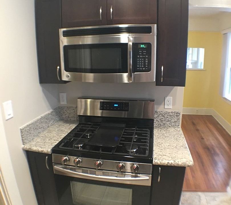 1st image of 421 Spruce St