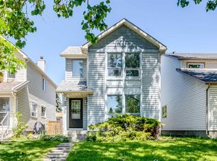 2330 S Woodview Dr SW, Calgary, AB T2W 4X6