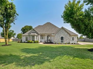 2064 Melinda Ave, Springdale, AR 72762