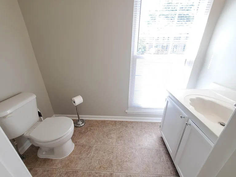 15582 Northgate Dr — Photo 8