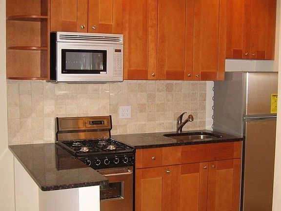 2nd image of 350 E 58th St APT 1B