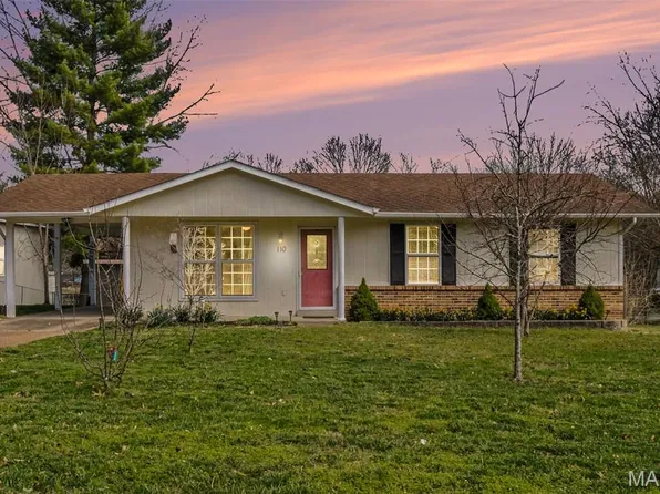 110 Rock Bridge Rd, Villa Ridge, MO 63089