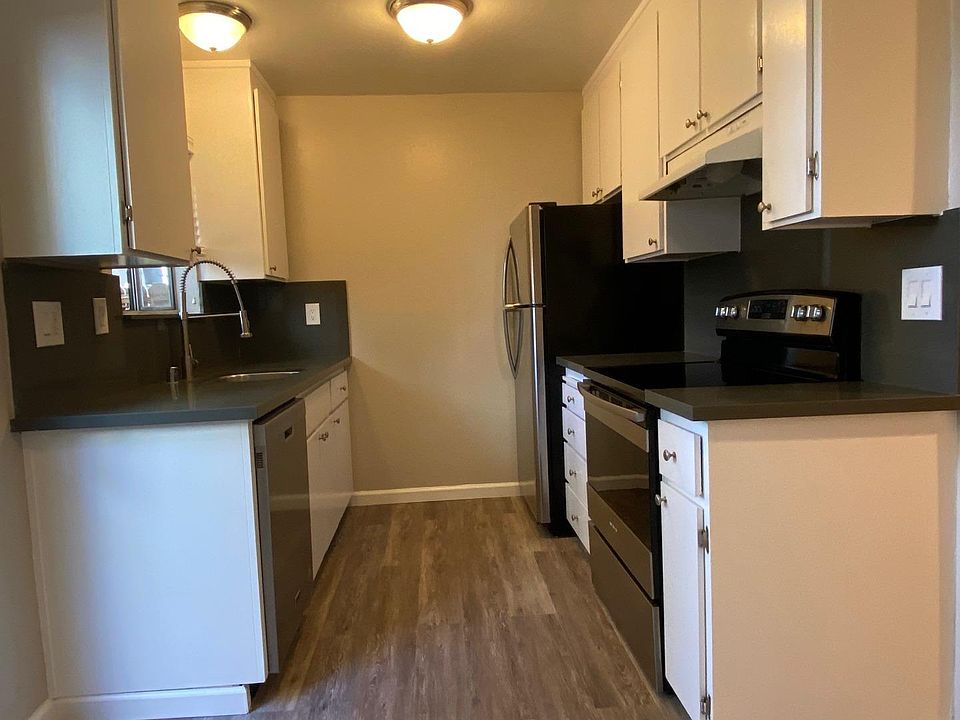 1st image of 670 Morse Ave #3