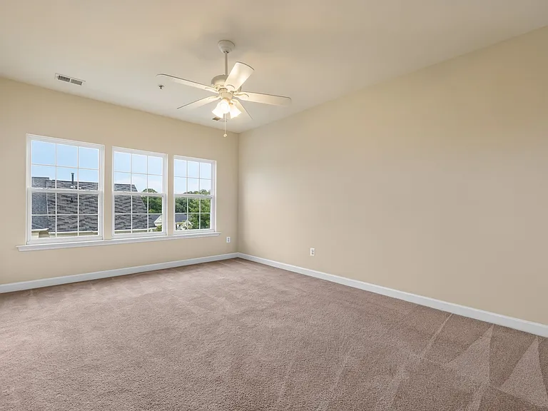 13013 Saint Clair Rd — Photo 15