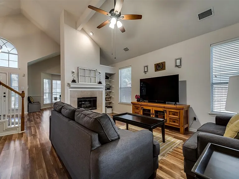 8801 Clearlake Dr — Photo 11