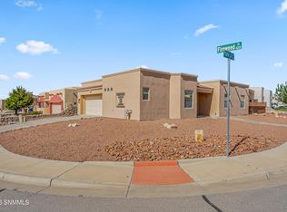 925 Prairie Lily Dr, Las Cruces, NM 88007